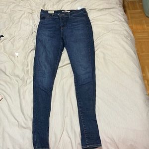 Levi’s 720 high rise skinny jeans